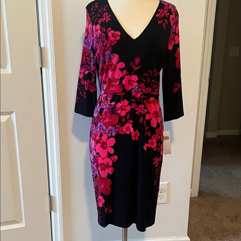 Floral V-Neck Dress - Black and Pink